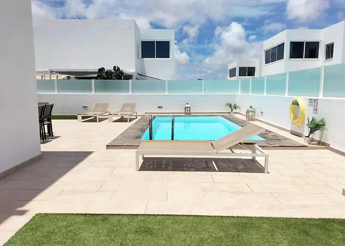 Luxury Rubicon Jacuzzi Y Piscina Villa *